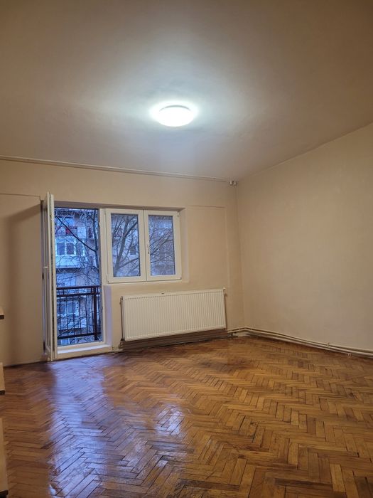 Apartament de inchiriat ,pe termen lung cu 2 camere ,zona Carpați 2 str Cibinului semimobilat — fotografia 3