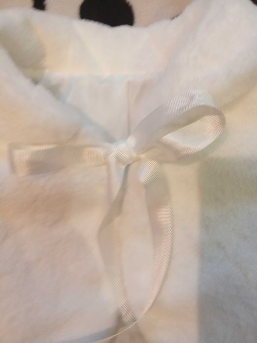 Детско Болеро 8г. по модел на Dior -110 лв.