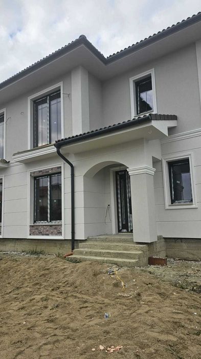 Vand casa ideala pentru birouri, clinica medicala, gradinita sau rezidential