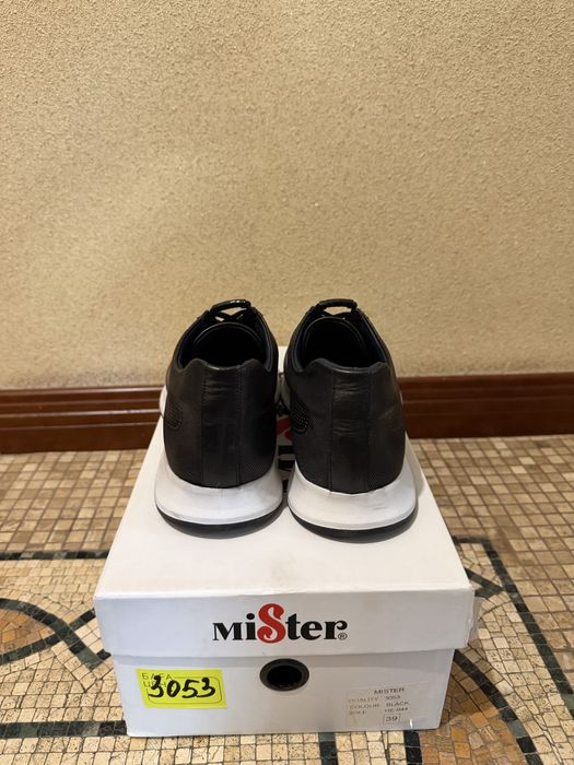 Обувь от miSter