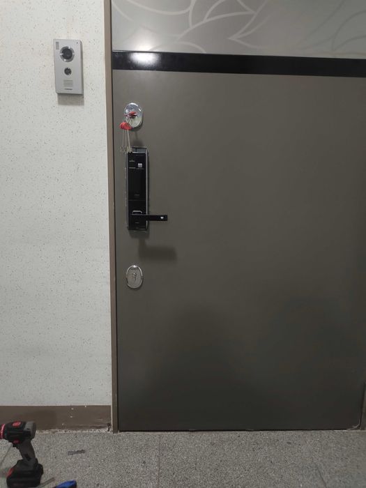 Ремонт замков серцовин и ручек 24/7. Вскрытие дверей и автомобилей.