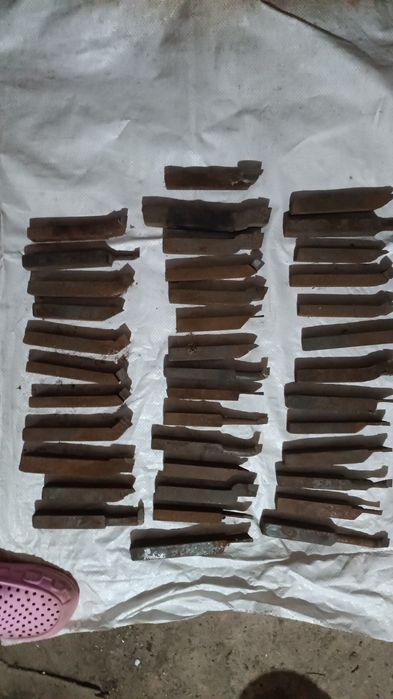 Продам токарные резцы