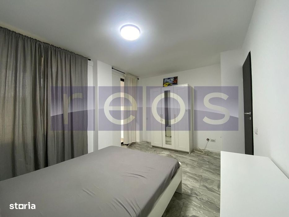 De Vanzare Apartament 2 Camere Decomandat Lift Centrala Proprie Parc S
