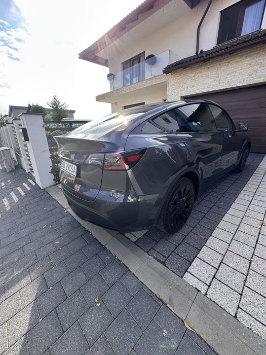 Tesla model Y