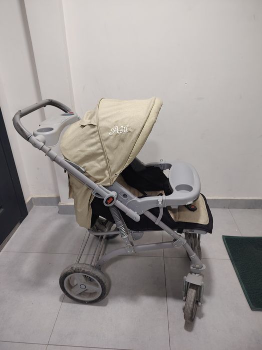 Bolalar kalyaskasi sotiladi