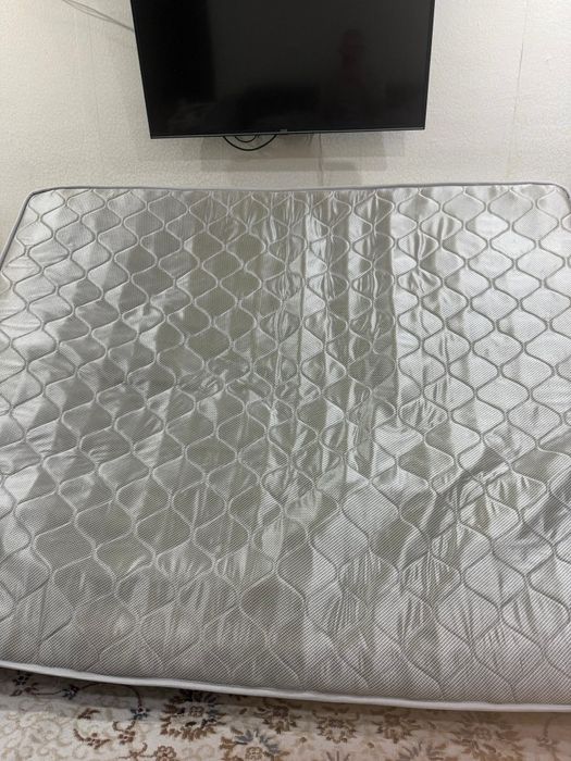 Продам срочно матрас обычный новый