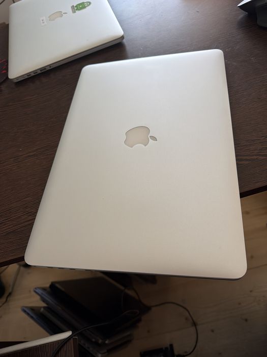Laptop Macbook Pro 15 i7 16gb ssd perfect functional