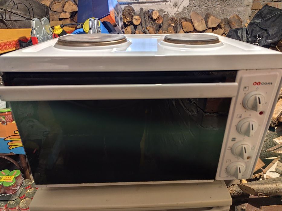 Продавам готварска печка  VICOM