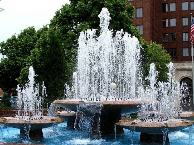 Фонтан для площади, сквера, парка