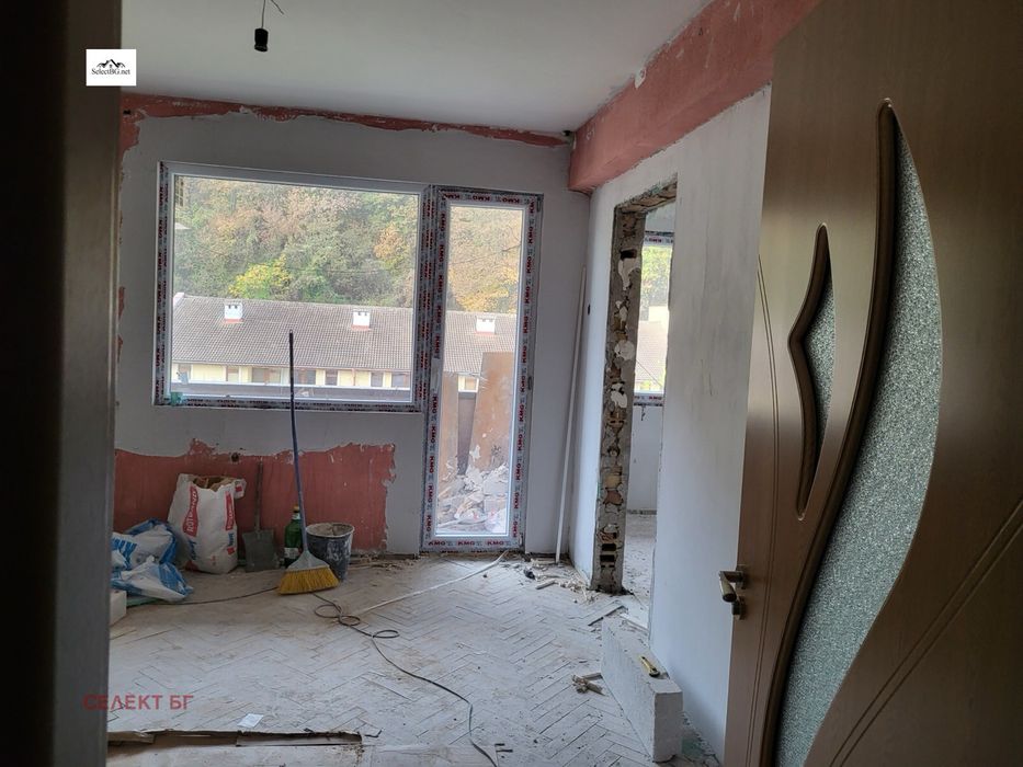 Продава се Тристаен апартамент в Велико Търново, Света гора - 57 кв.м за 1106 €/кв.м - Снимка #1