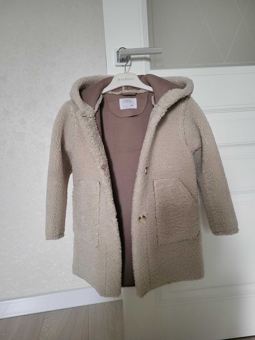 Продам куртку детскую