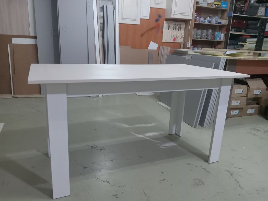 Продаются столы кухонные