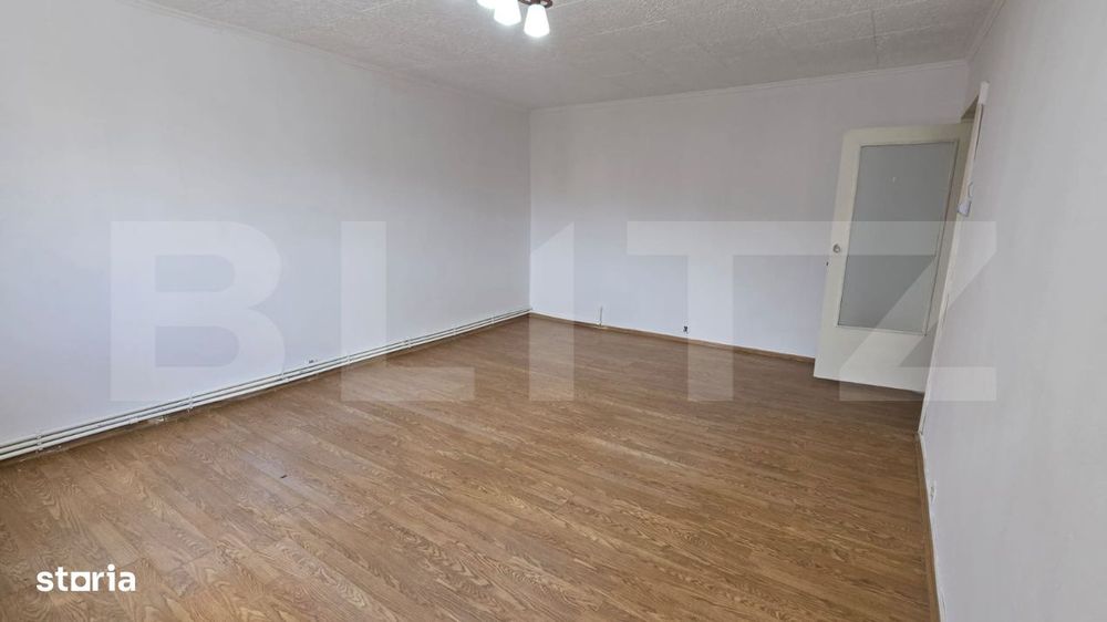 Apartament de vanzare, cu 3 camere, 76 mp, zona Micro 17
