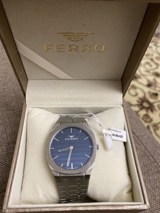 Продам часы Ferro новые