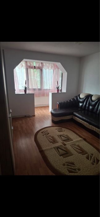 Inchiriez apartament 2 camere