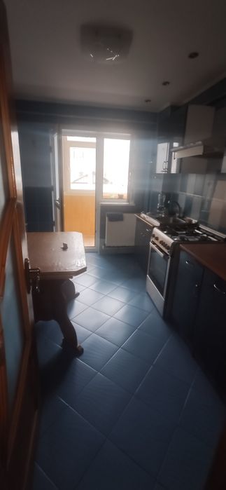 Inchiriez apartament