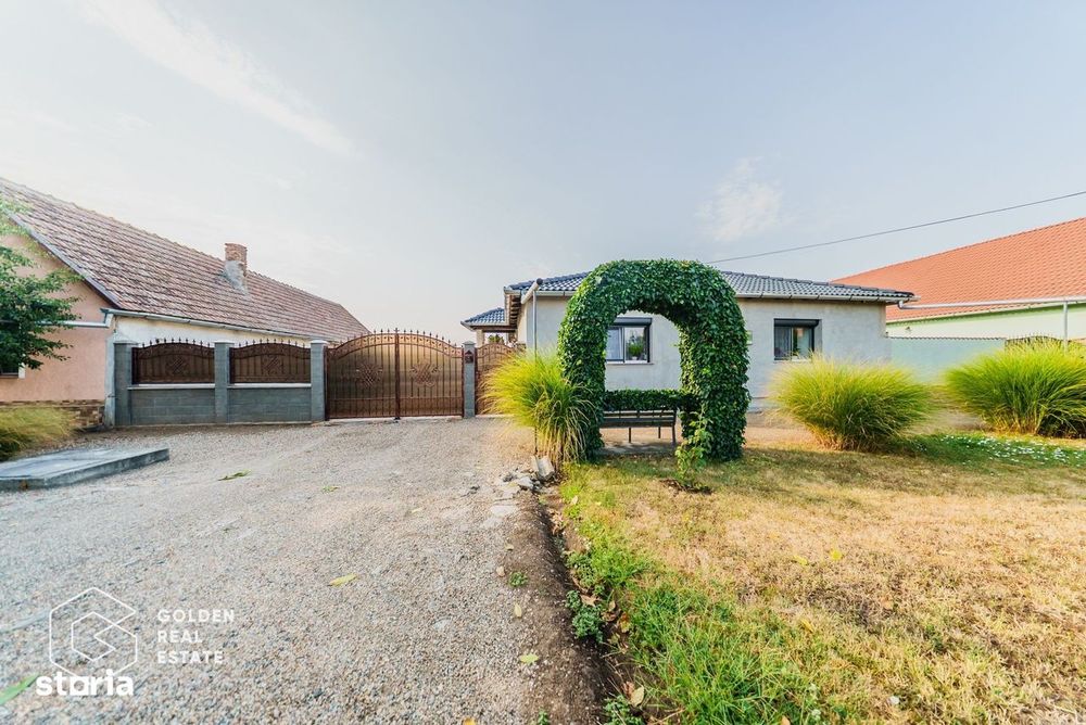 Casa in Felnac, 5 camere, teren de 1440 mp, comision 0%
