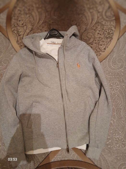 Продам зимку поло почти новый