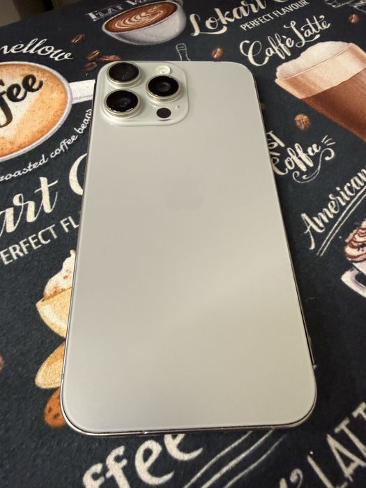 iPhone 15 Pro Max 256GB / 100% батерия