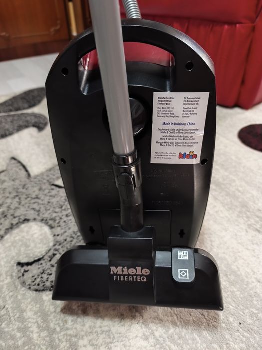 Aspirator de jucărie miele