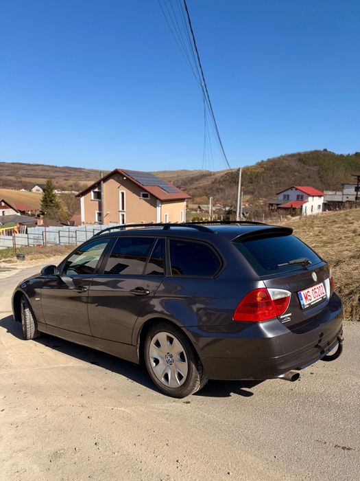BMW 320d E91 Motor M47 Distributie in fata / Trapa panoramica