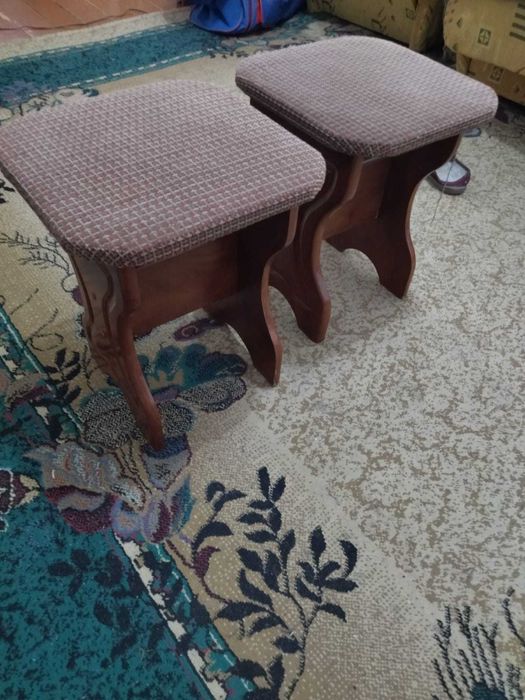 Продаю пару стульев