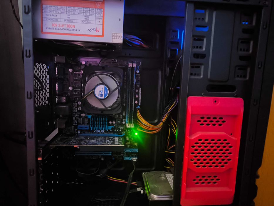 Компютър AMD FX-4300 / 16GB RAM / GT 1030 2GB / 1TB HDD