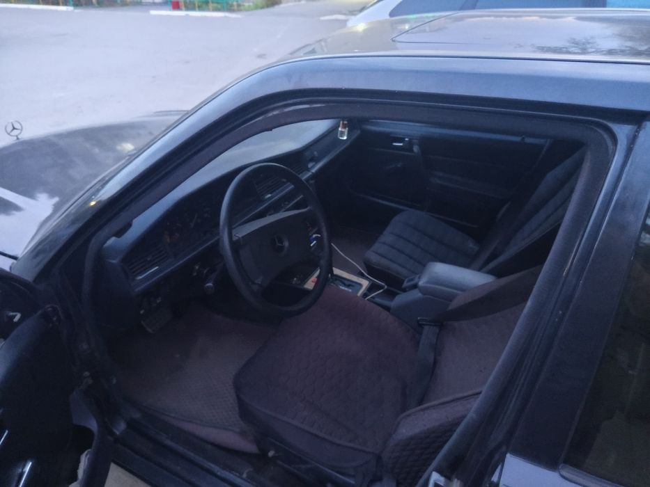 продам Мерседес 190