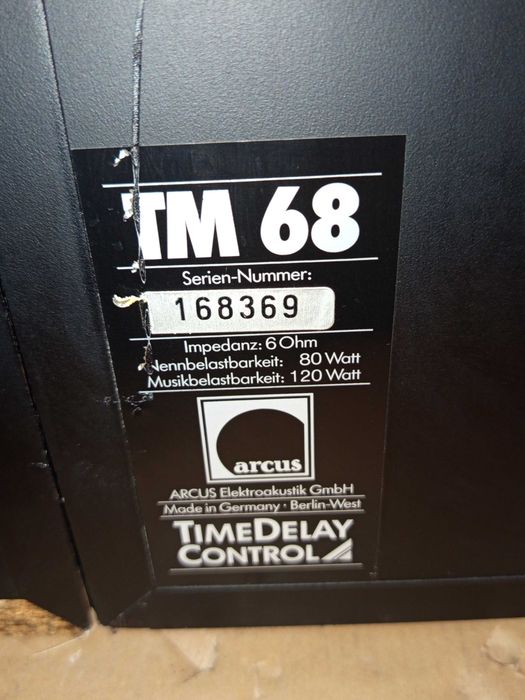 Трилентови тонколони Arcus TM68