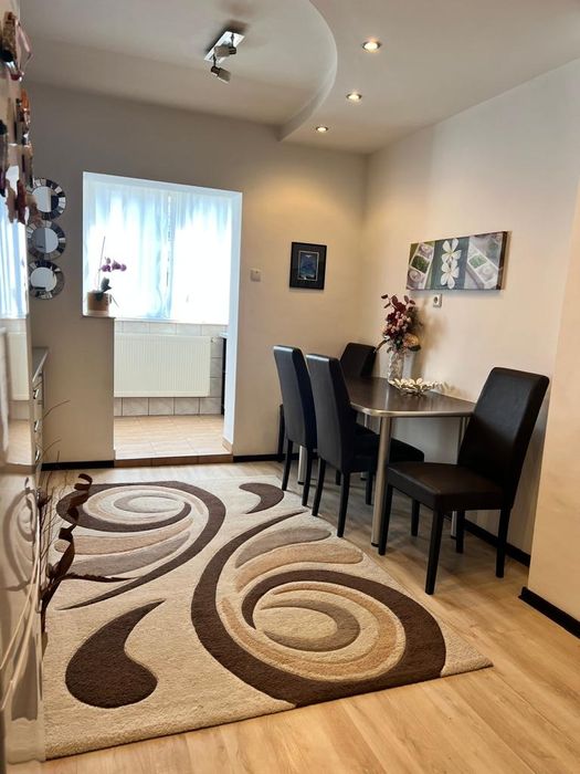 PF închiriez ap 3 camera et 1 zona Decebal,