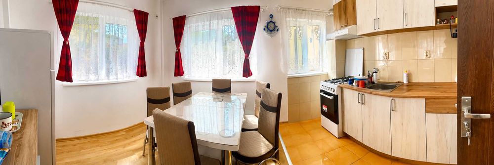 Cazare Costinești – 3 Minute de Beach, Please! Camere cu baie proprie, Bucătărie, Curte & Parcare privată