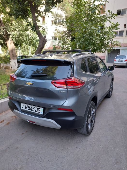 Продам Tracker Premier