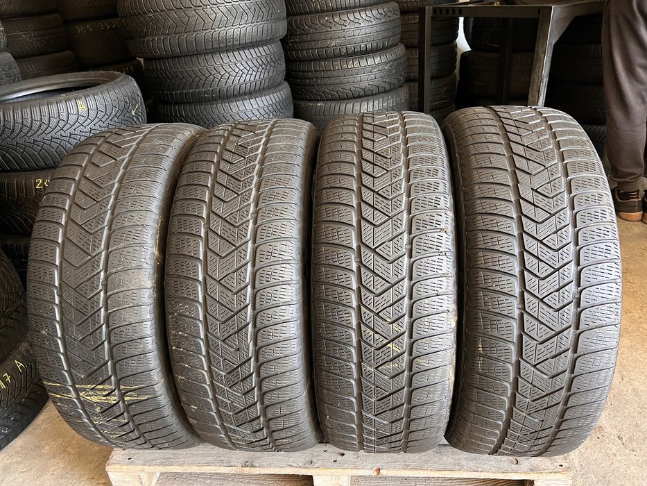 4 anvelope iarna 235/55/19 , pirelli !