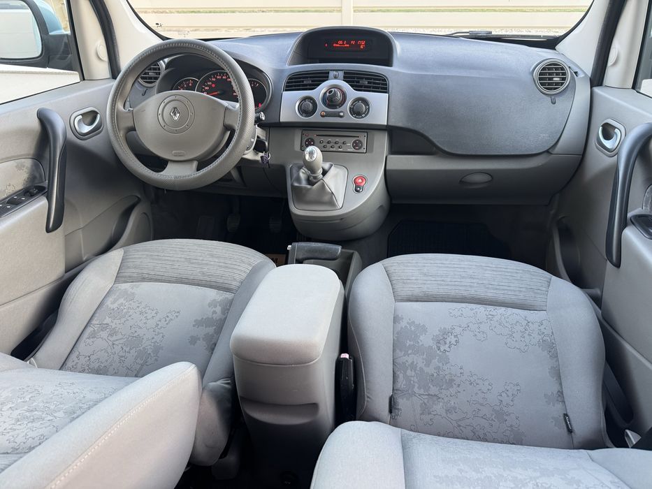 Renault Kangoo 5 locuri 1.5 Diesel 6 viteze - Stare foarte buna !