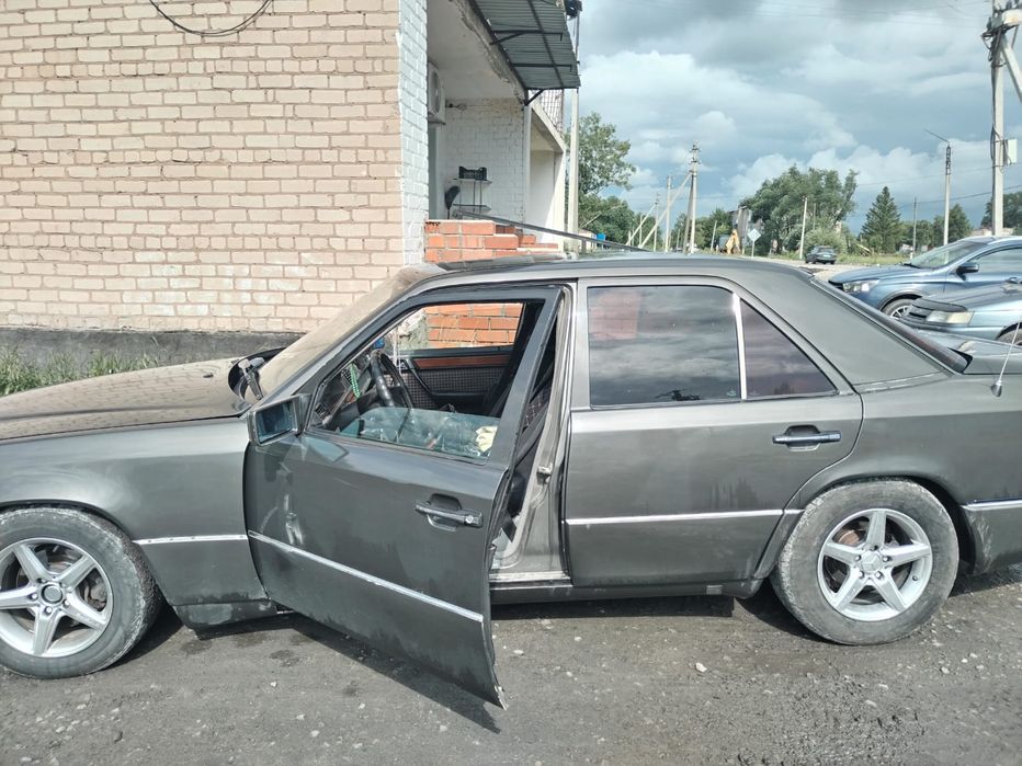 Продам мерседес 200