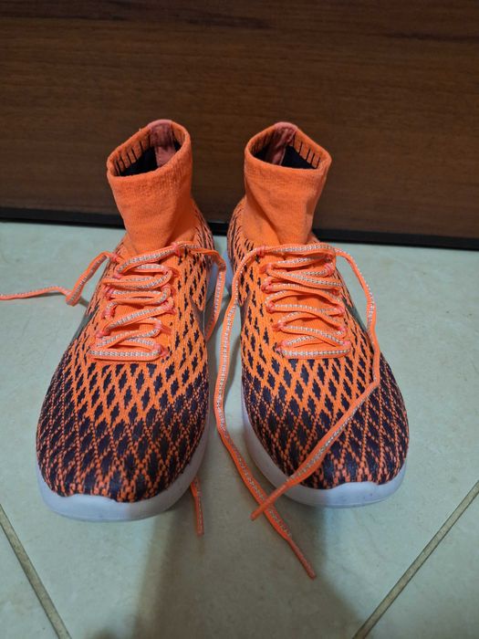 Дамски маратонки Nike