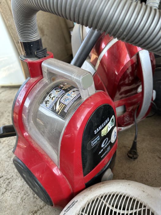 Продаю пылесосы т