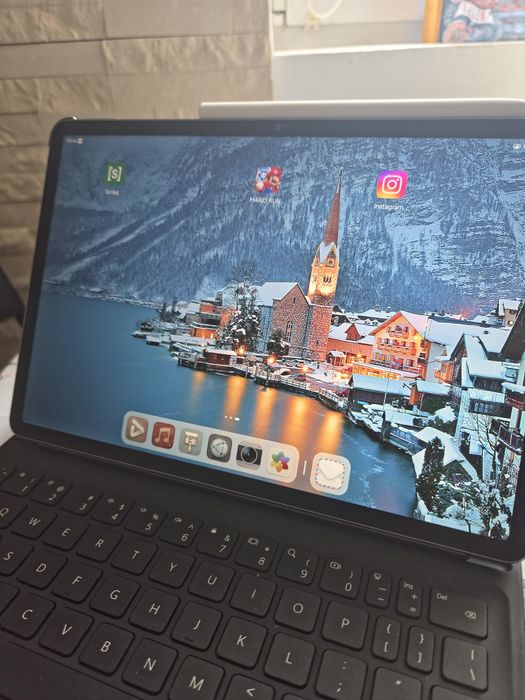 Vând tableta Huawei papermatte edition 11.5 2025