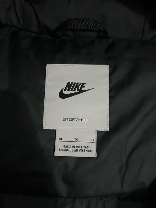 Мъжко преходно яке Nike