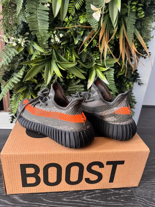 Yeezy Boost 350 V2