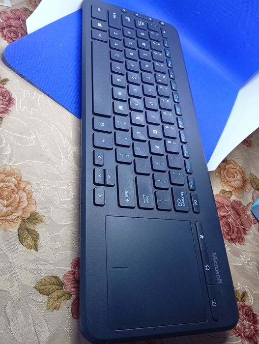 Microsoft All-in-One Media клавиатура в отлично състояние