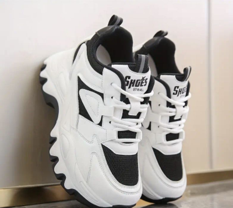 Продаю кроссовки