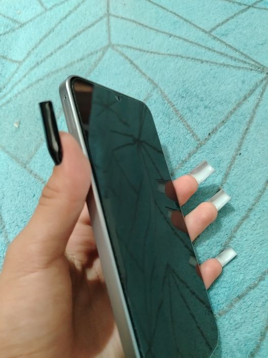 продам samsung galaxy A17