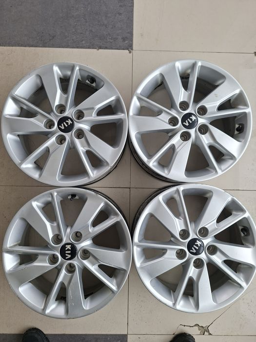 Продам диски. Р16. Оригенал.