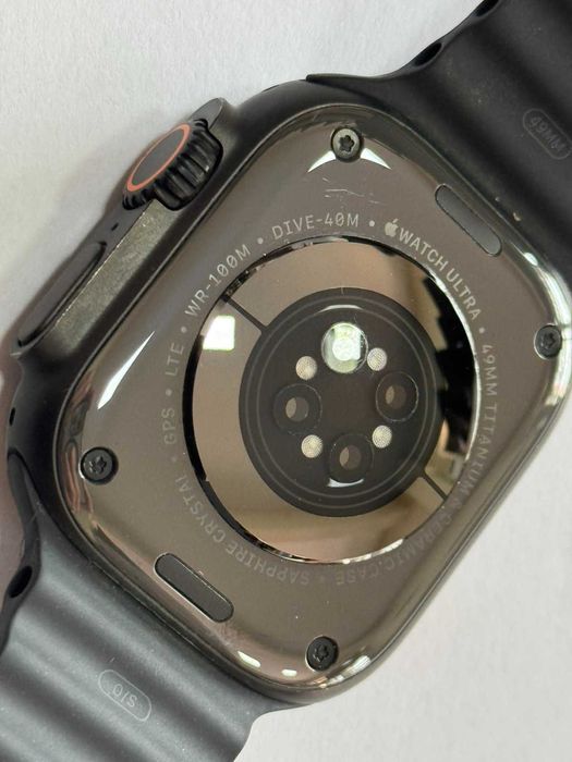 Apple Watch Ultra 2 49mm 100%Battery Health
