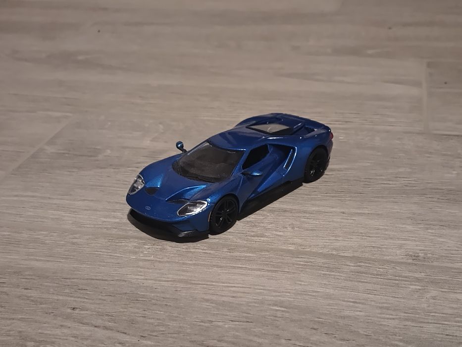 Macheta Ford GT mărime 1/32