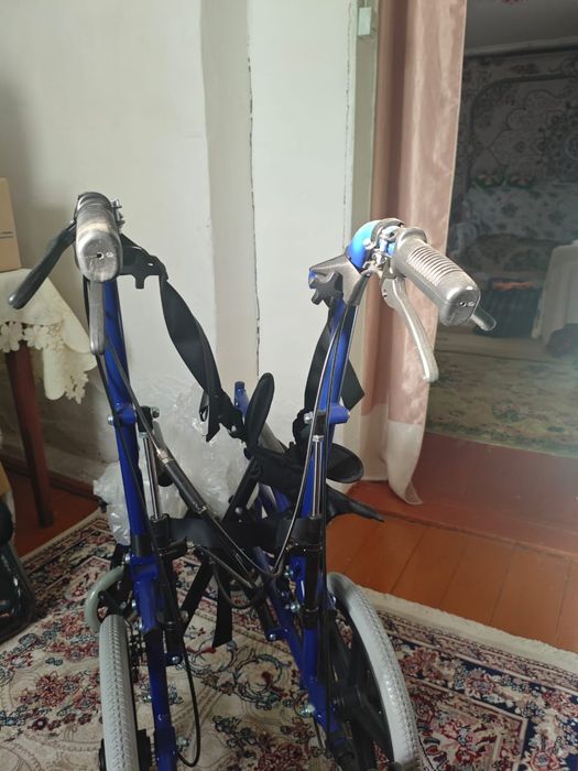 Инвалидная коляска