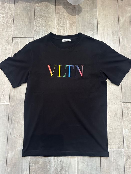 Оригинални мъжки тениси Hermes и Valentino