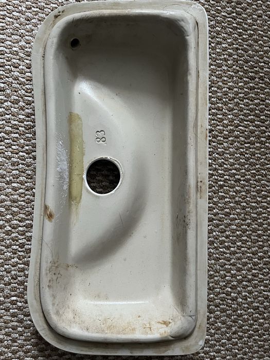 Продам крышку бачка унитаза