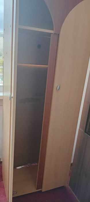 Отдам даром Шкаф платяной